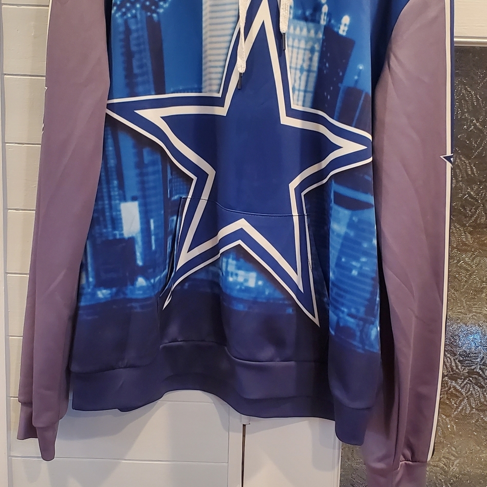 XXL/XXXL NFL Dallas Hoodie Cityscape with Team Star Logo